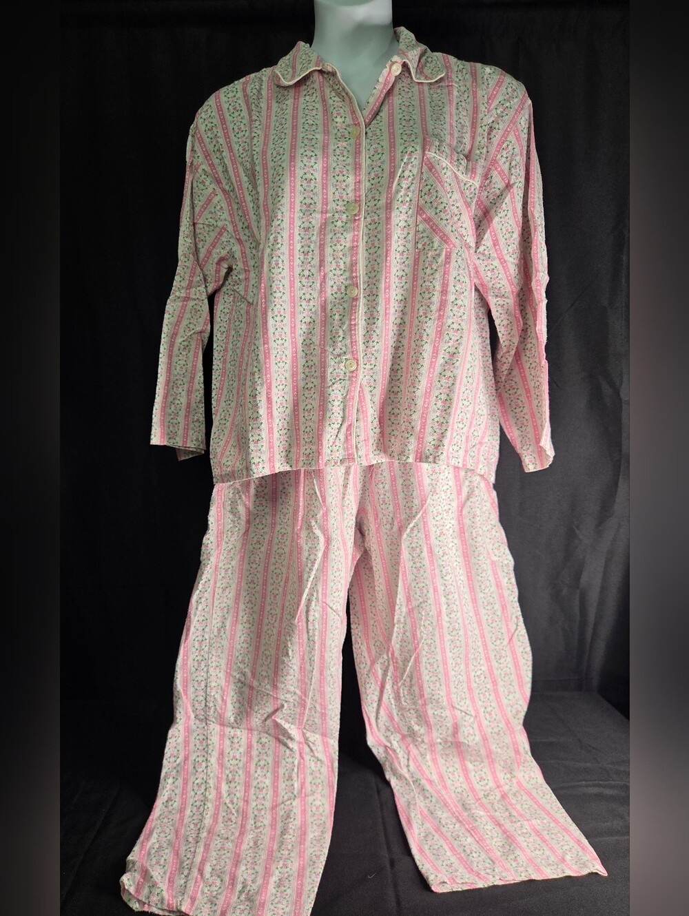 Vintage Basic Edition Large Flannel 2pc PJs